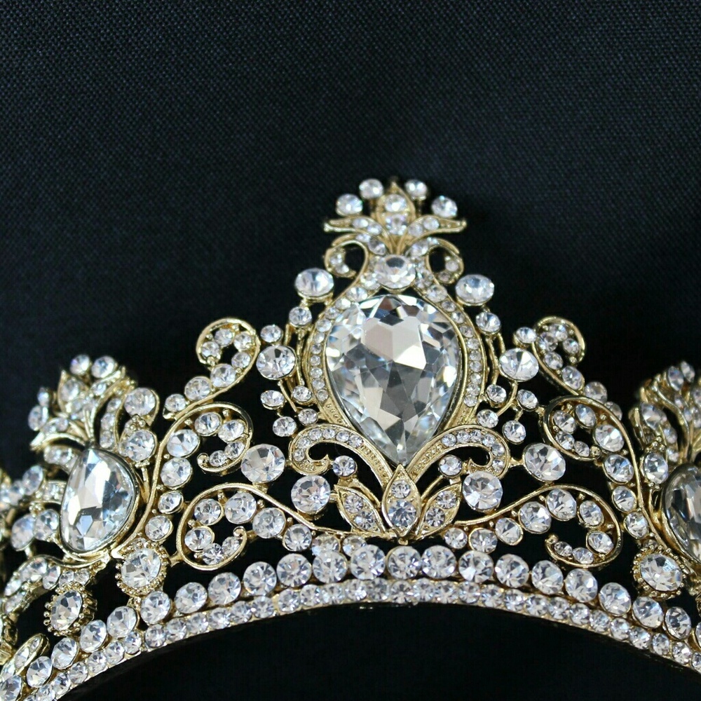 Gold and Rhinestone Tiara - Picture 4 of 4